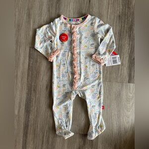 Magnetic Me Size 3-6 NWT